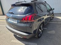 Usado Peugeot 2008 GT-line 130 CV (95 kW) 2019 Gris / plata SUV