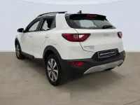 Begagnad Kia Stonic 100 HK (73 kW) 2021 Svart SUV