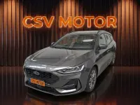Usado Ford Focus ST-Line 125 CV (91 kW) 2023 Gris / plata Familiar