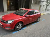 Usado Opel Astra GTC Enjoy 105 CV (77 kW) 2005 Rojo Berlina