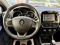 Usado Renault Clio IV LIMITED 90 CV (66 kW) 2018 Gris / plata Berlina