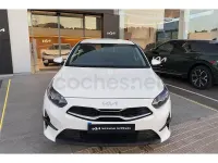 Usado Kia Ceed 100 CV (73 kW) 2025 Blanco Utilitario
