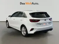 Usado Kia Ceed 140 CV (102 kW) 2019 Blanco Utilitario
