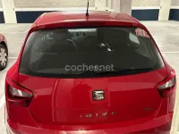 Usado Seat Ibiza CONNECT 90 CV (66 kW) 2016 Rojo Berlina