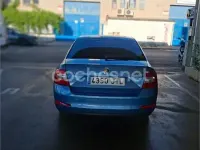 Usado Skoda Octavia Style 150 CV (110 kW) 2016 Azul Familiar