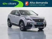 Usado Peugeot 3008 Allure 130 CV (95 kW) 2019 Gris / plata SUV