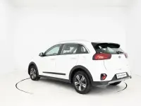 Usado Kia Niro 143 CV (105 kW) 2021 Blanco SUV