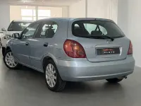 Usado Nissan Almera Visia 98 CV (72 kW) 2005 Gris / plata Berlina