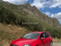 Usado VW Golf VI Sport 105 CV (77 kW) 2010 Rojo Utilitario