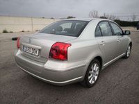 usado Toyota Avensis 1.8 VVT-i Sol