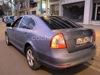 Usado Skoda Octavia Family 105 CV (77 kW) 2011 Gris / plata Berlina