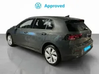 Usado VW Golf VIII 115 CV (84 kW) 2025 Gris / plata Berlina