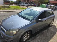 Usado Opel Astra Cosmo 120 CV (88 kW) 2005 Gris / plata Berlina