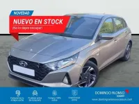 Usado Hyundai i20 101 CV (74 kW) 2022 Gris Utilitario