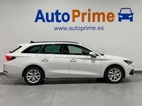 Usado Seat Leon Style 115 CV (84 kW) 2021 Blanco Familiar