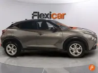 Usado Nissan Juke N-Connecta 114 CV (83 kW) 2022 Gris SUV