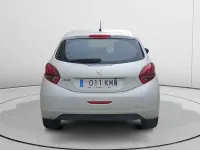 Usado Peugeot 208 Allure 110 CV (80 kW) 2018 Blanco Utilitario