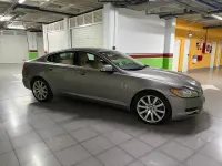 Usado Jaguar XF Premium Luxury 207 CV (152 kW) 2009 Gris Berlina