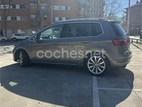 Usado VW Golf Sportsvan Sportline 150 CV (110 kW) 2015 Gris / plata Monovolumen