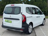 Usado Renault Kangoo Edition One 95 CV (69 kW) 2022 Blanco Monovolumen