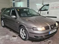 Usado Seat Leon Stella 110 CV (80 kW) 2004 Gris / plata Utilitario