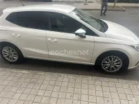 Usado Seat Ibiza Style 95 CV (69 kW) 2017 Blanco Berlina