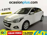 Usado Hyundai i20 75 CV (55 kW) 2019 Blanco Utilitario