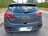 Usado Kia Ceed GT 136 CV (100 kW) 2015 Gris / plata Berlina
