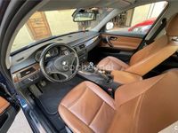 Usado BMW 318 143 CV (105 kW) 2011 Azul Berlina