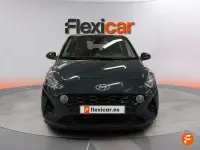 Usado Hyundai i10 67 CV (49 kW) 2023 Gris Utilitario