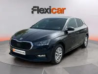 Usado Skoda Fabia Selection 95 CV (69 kW) 2025 Negro Utilitario