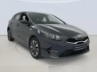 Usado Kia Ceed 140 CV (102 kW) 2025 Gris Utilitario