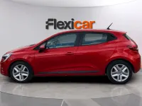 Używany Renault Clio V Intens 140 KM (102 kW) 2021 Czerwony Sedan/Limuzyna