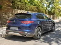 Usado Alfa Romeo Stelvio Super 180 CV (132 kW) 2018 Azul SUV