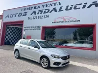 Usado Fiat Tipo Business 120 CV (88 kW) 2018 Gris / plata Berlina