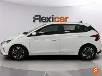 Usado Hyundai i20 100 CV (73 kW) 2022 Blanco Utilitario