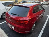 Usado Seat Leon Reference 110 CV (80 kW) 2017 Rojo Berlina