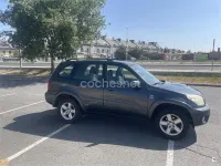Usado Toyota RAV4 Executive 116 CV (85 kW) 2005 Gris / plata SUV