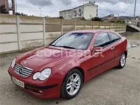 Usado Mercedes C180 143 CV (105 kW) 2003 Rojo Berlina