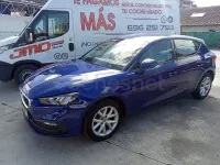 Usado Seat Leon Reference 90 CV (66 kW) 2021 Azul Berlina
