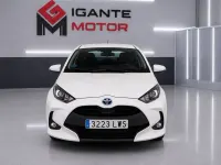 Usado Toyota Yaris Business Edition 116 CV (85 kW) 2022 Blanco Utilitario