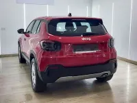 Usado Jeep Avenger Altitude 100 CV (73 kW) 2023 Rojo SUV