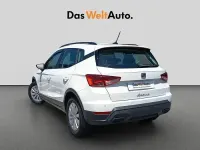 Usado Seat Arona Style Plus 110 CV (80 kW) 2022 Blanco SUV