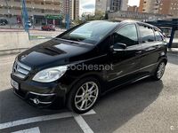 Usado Mercedes B200 140 CV (102 kW) 2009 Negro Monovolumen