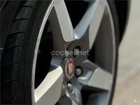 Usado Jaguar XE R-Sport 180 CV (132 kW) 2016 Negro Berlina