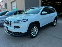 Usado Jeep Cherokee Longitude 140 CV (102 kW) 2015 Blanco SUV