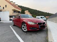 Usado BMW 318 143 CV (105 kW) 2013 Rojo Familiar