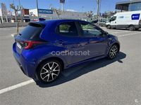 Usado Toyota Yaris Hybrid Plus 116 CV (85 kW) 2021 Azul Berlina