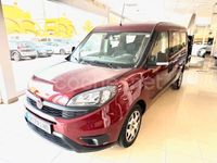 Usado Fiat Doblò Lounge 95 CV (69 kW) 2021 Granate Monovolumen