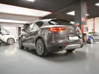 Usado Alfa Romeo Stelvio Super 160 CV (117 kW) 2022 Gris SUV
